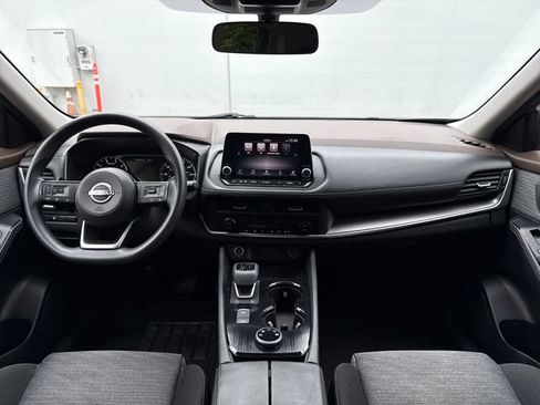 Used 2023 Nissan Rogue SV AWD/4WD image 11