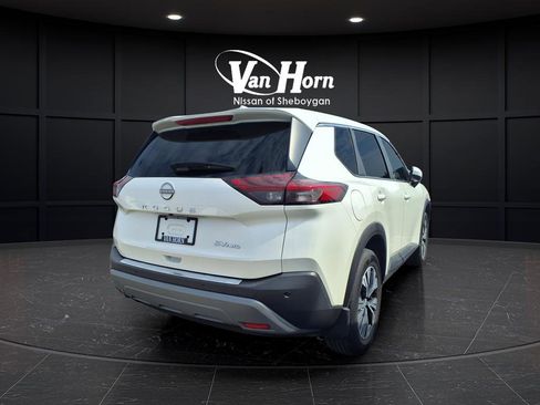 Used 2023 Nissan Rogue SV AWD/4WD image 9