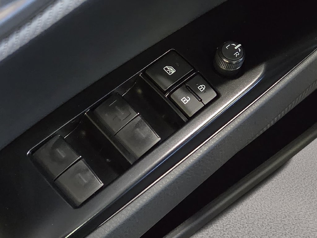 New 2026 Toyota Camry SE w/ Convenience Package FWD image 18