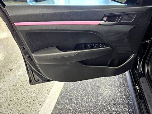 Used 2018 Hyundai Elantra Value Edition w/ Cargo Package image 25