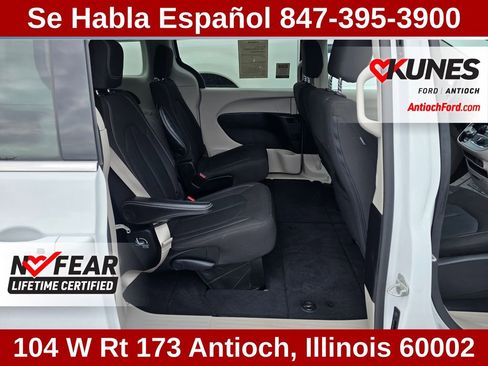 Used 2023 Chrysler Voyager LX image 36