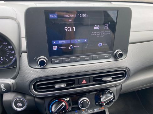 Used 2022 Hyundai Kona SEL FWD image 16
