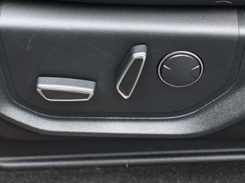 Used 2018 Ford F150 Raptor w/ Equipment Group 802A Luxury image 10