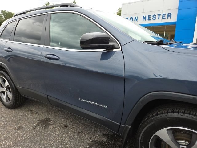 Used 2022 Jeep Cherokee Limited w/ Trailer Tow Group AWD/4WD image 28