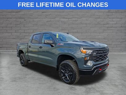 New 2025 Chevrolet Silverado 1500 Custom Trail Boss w/ LPO, Dark Essentials Package