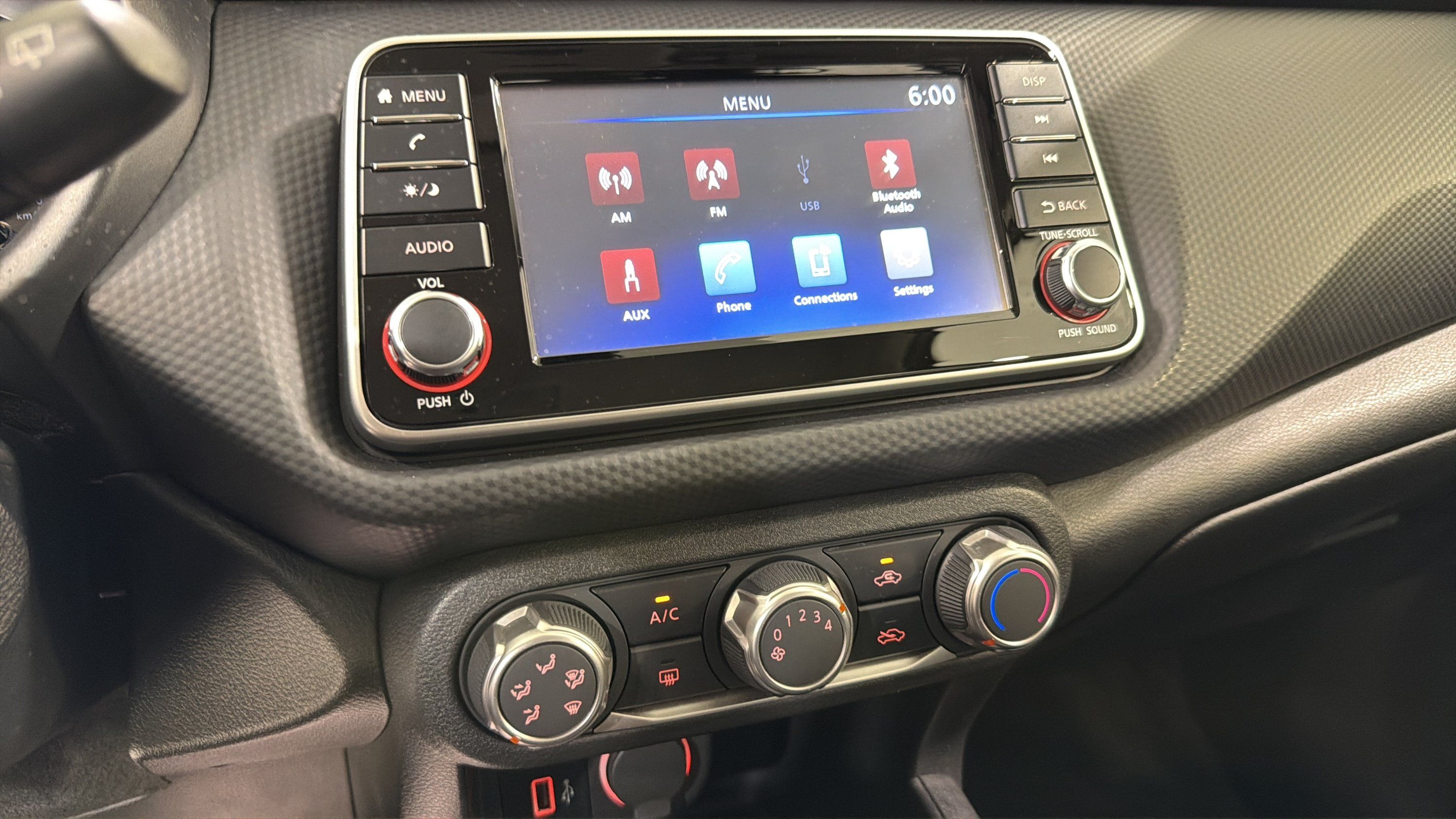 Used 2024 Nissan Kicks S FWD image 17
