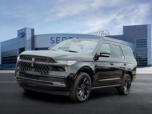 Used 2025 Lincoln Navigator Reserve w/ Jet Appearance Package AWD/4WD image 1