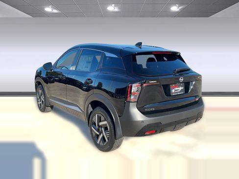 New 2026 Nissan Kicks SV image 3