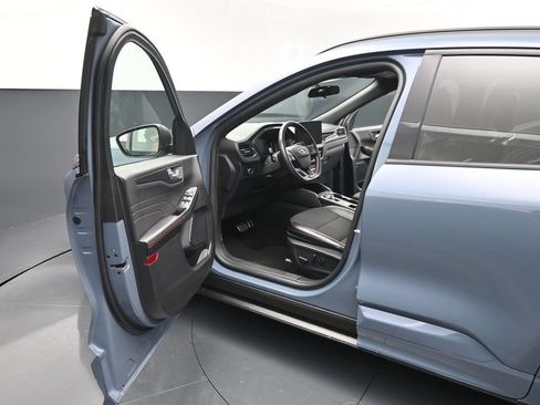 Certified 2024 Ford Escape ST-Line w/ Tech Pack #1 FWD image 8