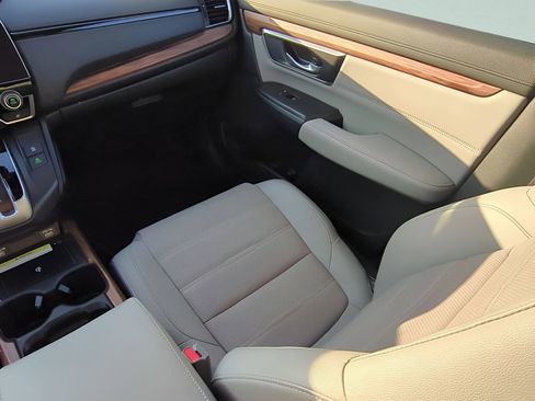 Used 2022 Honda CR-V Touring image 13