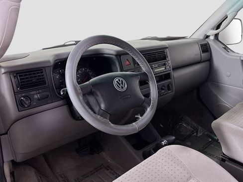 Used 2001 Volkswagen Eurovan MV image 9