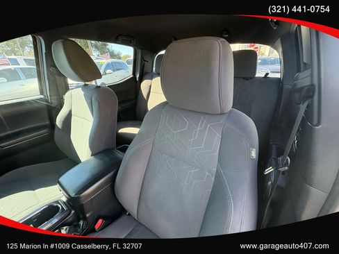 Used 2017 Toyota Tacoma TRD Sport w/ Tow Package RWD image 12