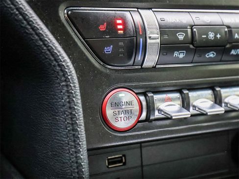 Used 2022 Ford Mustang GT Premium image 25