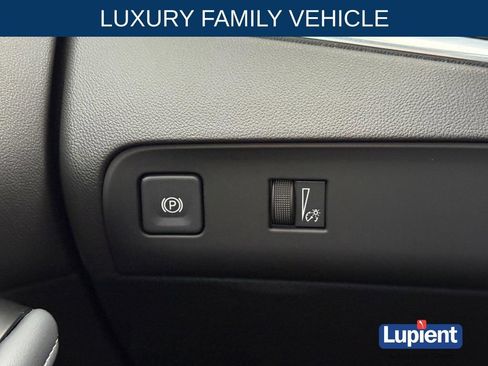 Used 2023 Buick Enclave Essence w/ LPO, Floor Liner Package AWD/4WD image 30