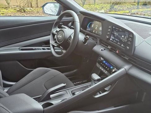 New 2026 Hyundai Elantra Sport FWD image 10