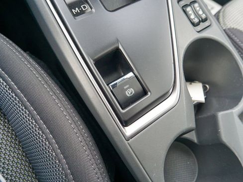 Used 2024 Subaru Crosstrek 2.0i Premium image 24