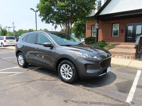 Used 2020 Ford Escape SE AWD/4WD image 11