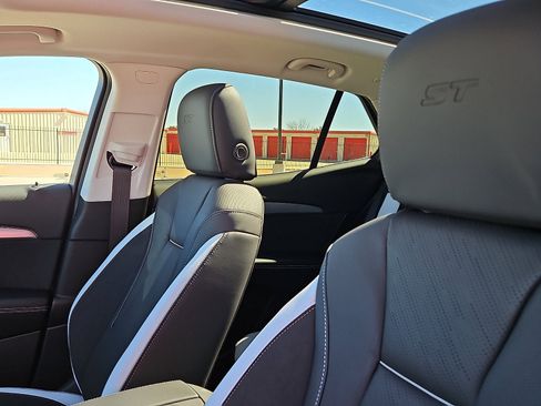 New 2026 Buick Envision Sport Touring AWD/4WD image 9