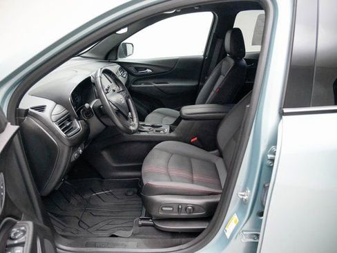 Used 2022 Chevrolet Equinox RS w/ LPO, Floor Liner Package image 23