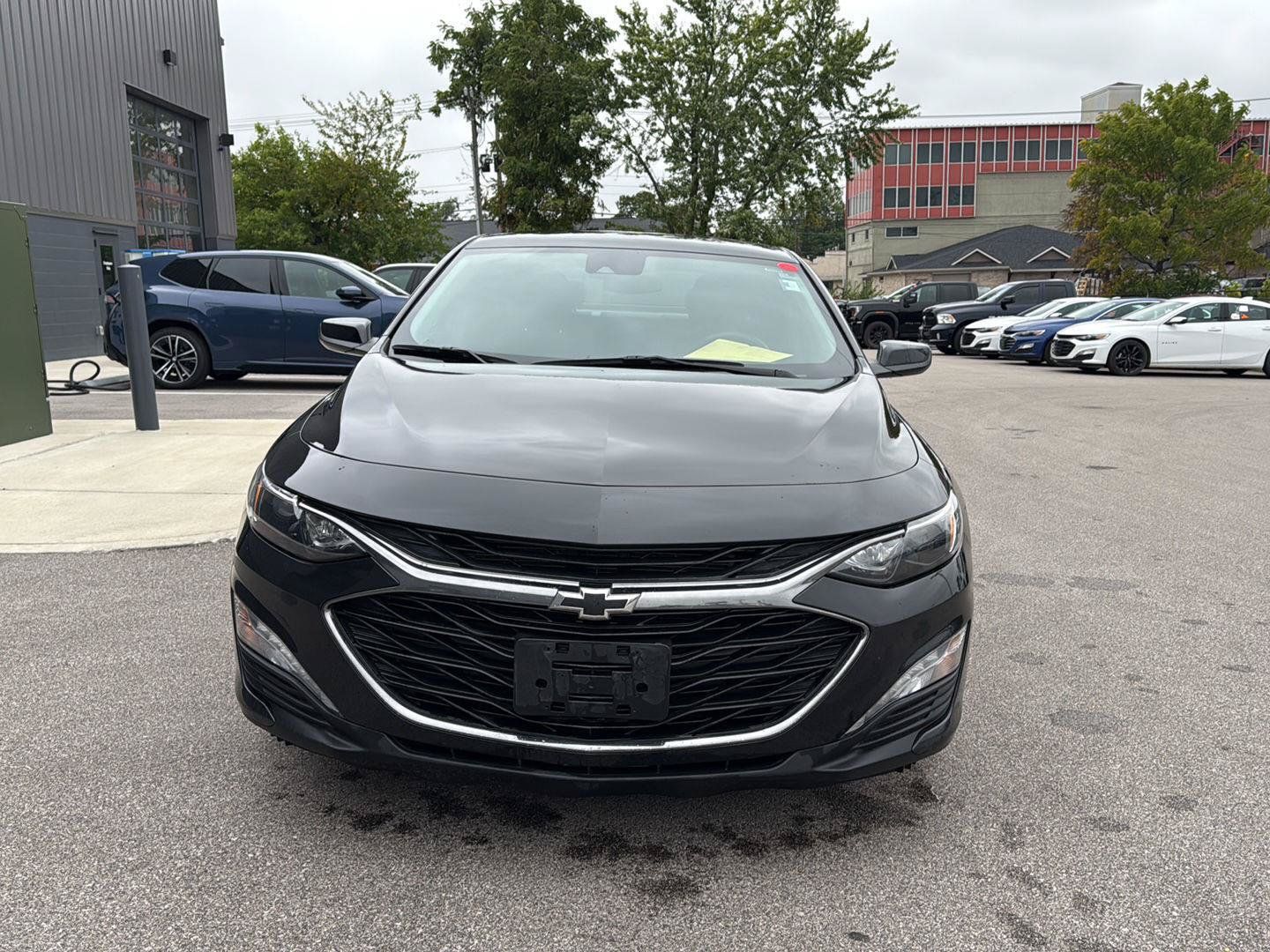 Used 2024 Chevrolet Malibu LT w/ Midnight Edition FWD image 8