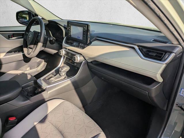 Used 2019 Toyota RAV4 XLE w/ Convenience Package FWD image 18