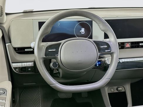 Used 2024 Hyundai Ioniq 5 SEL RWD image 18