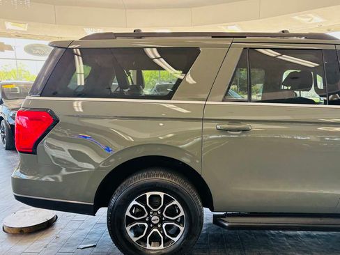 Used 2024 Ford Expedition Max XLT AWD/4WD image 4