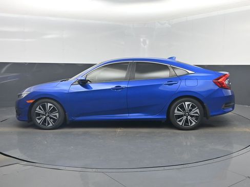 Used 2018 Honda Civic EX-T image 10