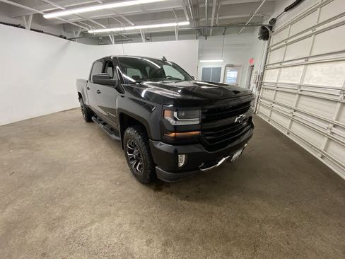 Used 2017 Chevrolet Silverado 1500 LT w/ All Star Edition image 8