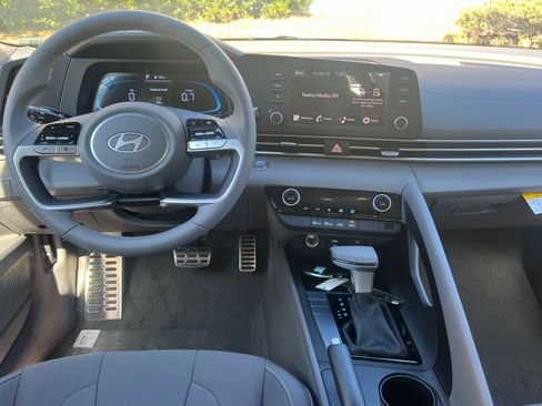 New 2026 Hyundai Elantra Sport image 21