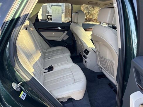 Used 2018 Audi Q5 Prestige w/ Prestige Package image 11