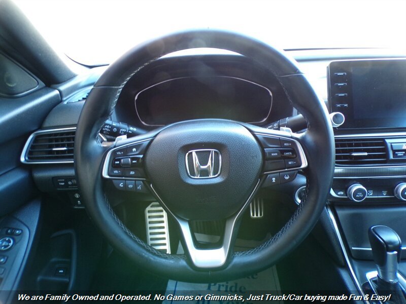 Used 2018 Honda Accord Sport image 12