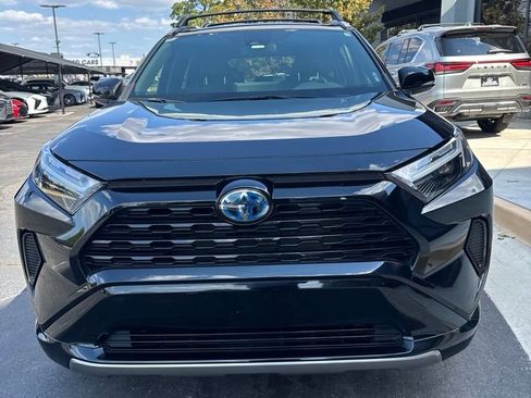 Used 2023 Toyota RAV4 SE AWD/4WD image 3