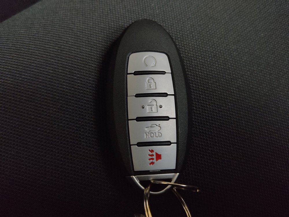 Used 2021 Nissan Versa SV FWD image 32