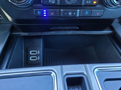 Used 2019 Ford F150 Limited image 28