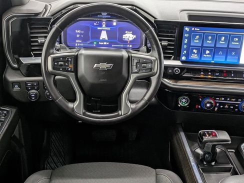 Used 2023 Chevrolet Silverado 1500 RST image 5