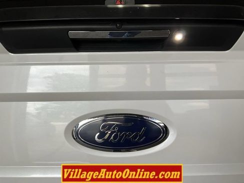 Used 2017 Ford F250 Lariat w/ Lariat Ultimate Package AWD/4WD image 29