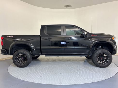 Used 2023 Chevrolet Silverado 1500 LT Trail Boss w/ LT Trail Boss Premium Package image 8