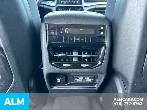 Used 2021 Jeep Grand Cherokee L Laredo w/ Luxury Tech Group I AWD/4WD image 28