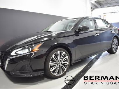 Used 2023 Nissan Altima 2.5 SL