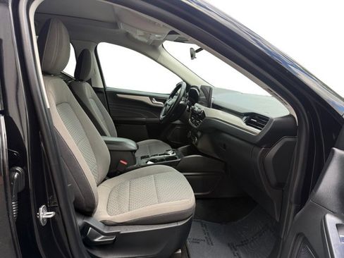 Used 2021 Ford Escape SE w/ SE Sport Appearance Package AWD/4WD image 12