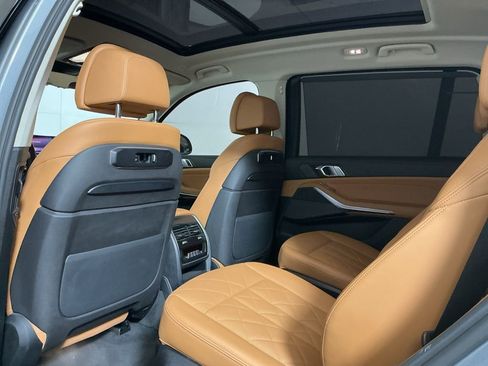 Certified 2023 BMW X7 xDrive40i w/ Premium Package image 25