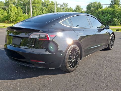 Used 2021 Tesla Model 3 Long Range AWD/4WD image 25