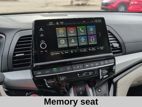 New 2026 Honda Odyssey Touring image 7