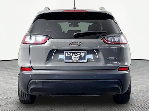Used 2021 Jeep Cherokee Latitude Plus FWD image 5