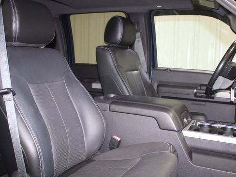Used 2015 Ford F350 Lariat image 22