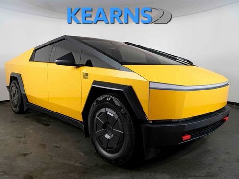 Used 2025 Tesla Cybertruck AWD Crew Cab image 1