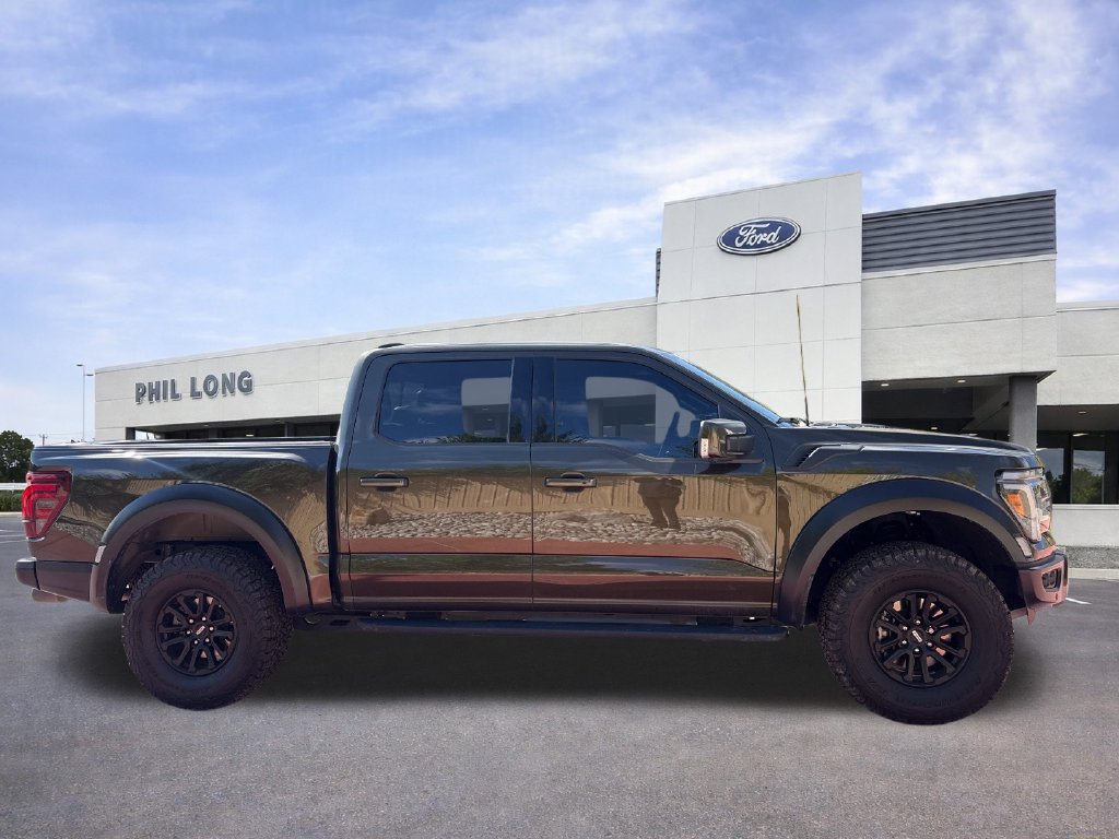Used 2025 Ford F150 Raptor AWD/4WD image 8