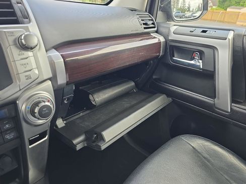 Used 2016 Toyota 4Runner Limited image 30