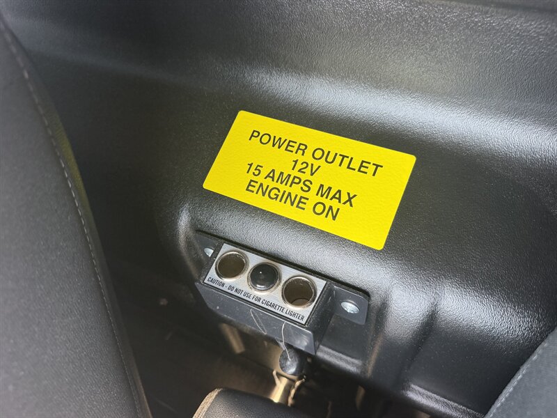 Used 2023 Ford Transit Connect XLT FWD image 12